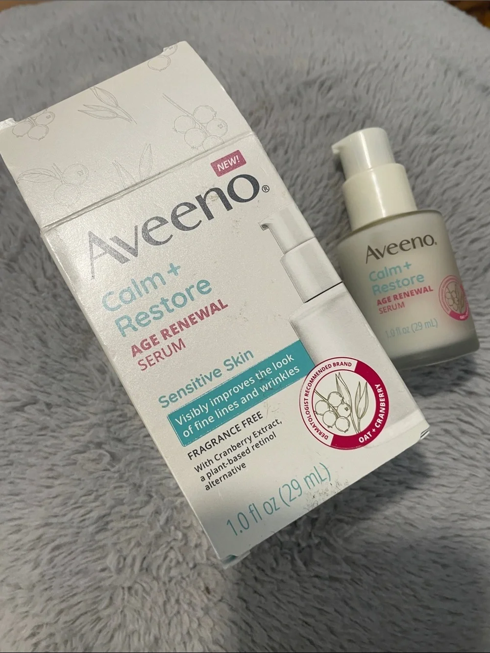 Calm + Restore Age Renewal Serum for Sensitive Skin — White